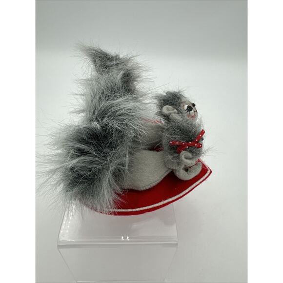 Annalee Mobilitee 2009 Sweetheart Squirrels 5" Wired Doll - Picture 4 of 5